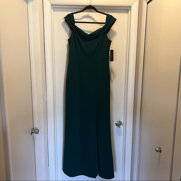 Lulu’s Aveline Forest Green Off-the-Shoulder Maxi Dress - Picture 5 of 9